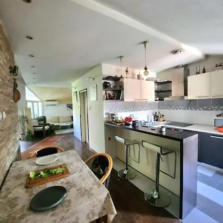 Apartment Wenge *